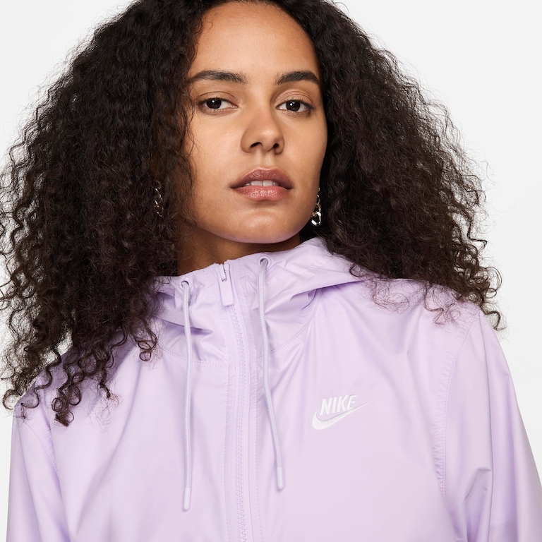 Jaqueta Nike Sportswear Essential Repel Feminina - Foto 3