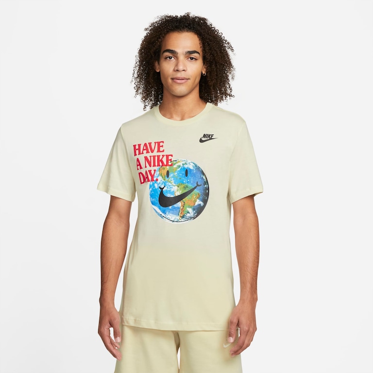 Camiseta Nike Sportswear Masculina - Foto 1