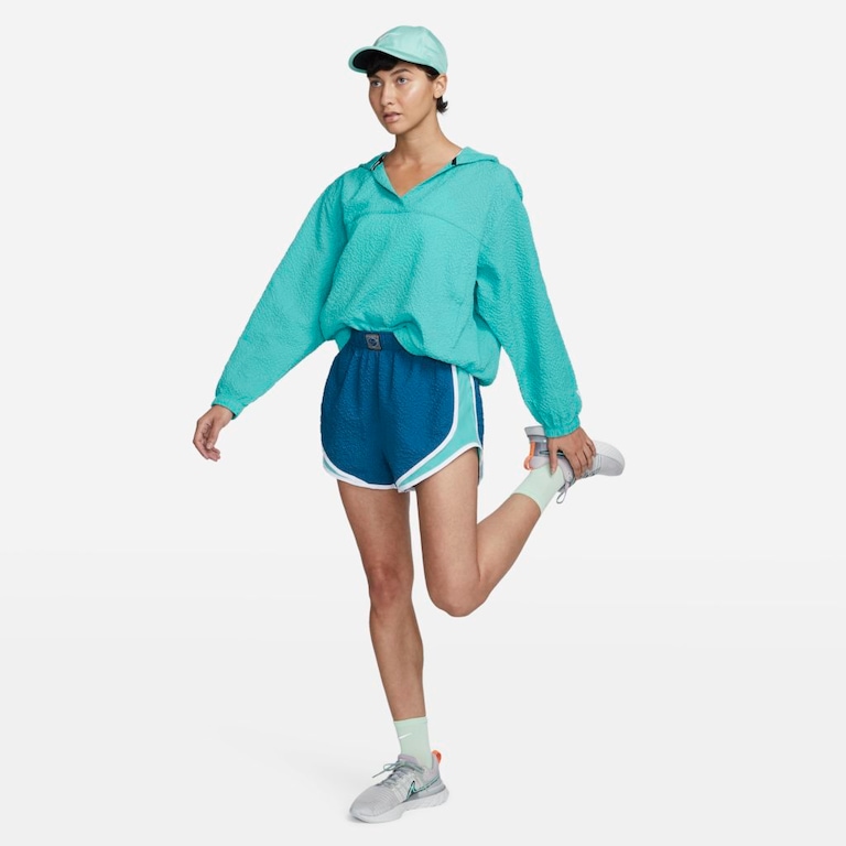 Shorts Nike Tempo Icon Clash Feminino - Foto 6