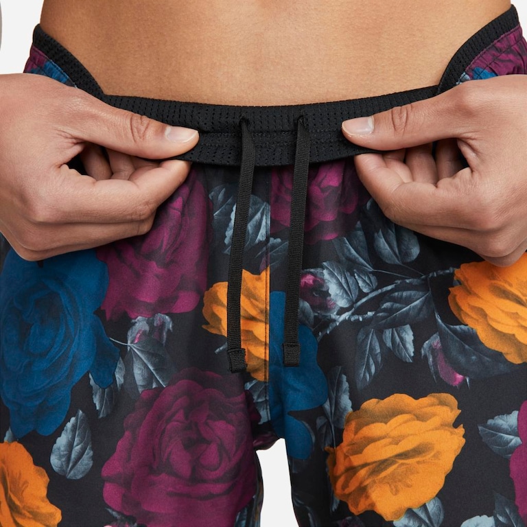 Shorts Nike Dri-FIT Icon Clash 10K Feminino - Foto 6