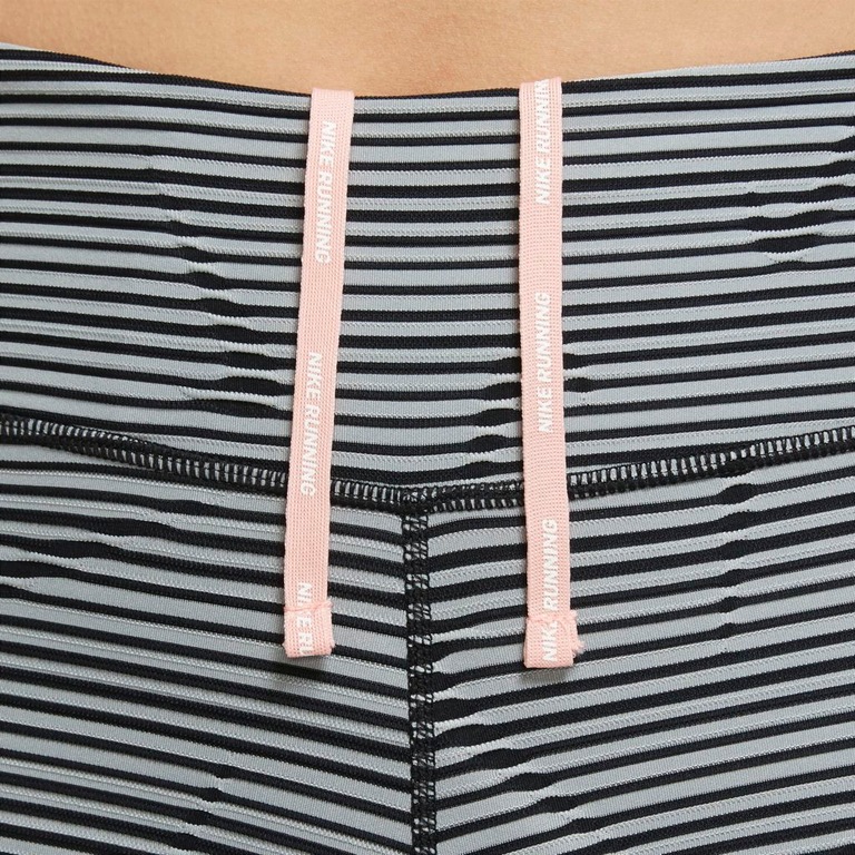 Shorts Nike Dri-FIT Feminino - Foto 4