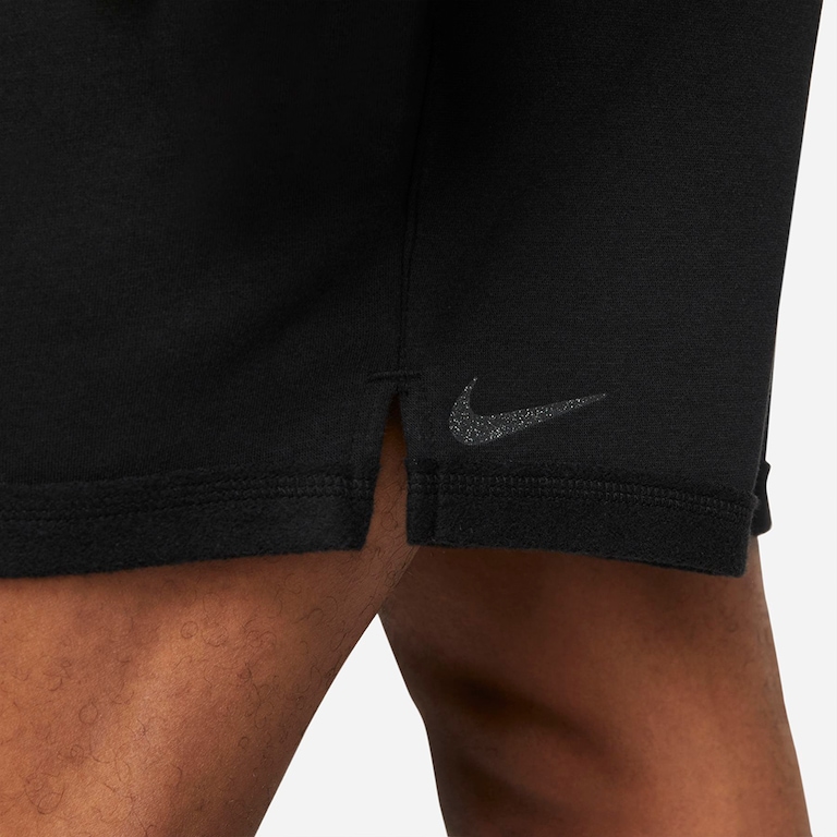 Shorts Nike Yoga Therma-FIT Masculino - Foto 5