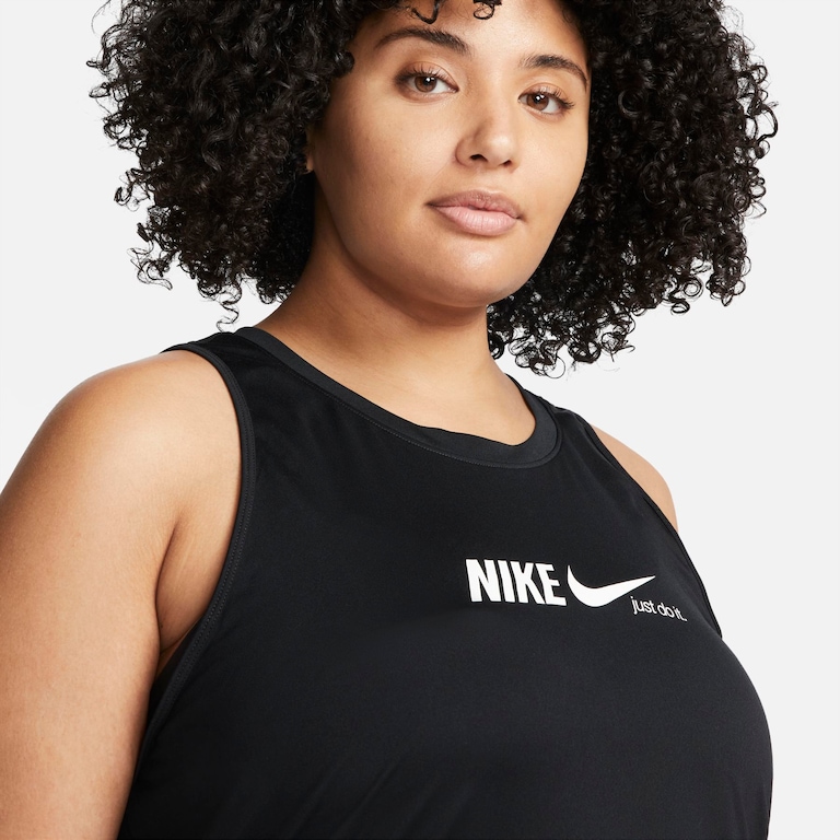 Plus Size - Regata Nike One Feminina - Foto 3