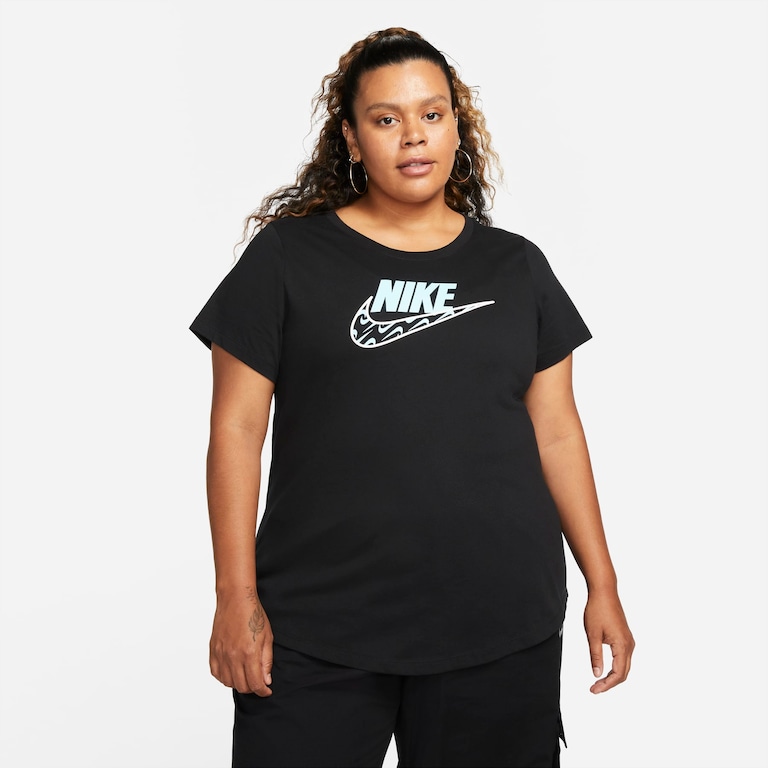 Plus Size - Camiseta Nike Sportswear Icon Clash Feminina - Foto 1