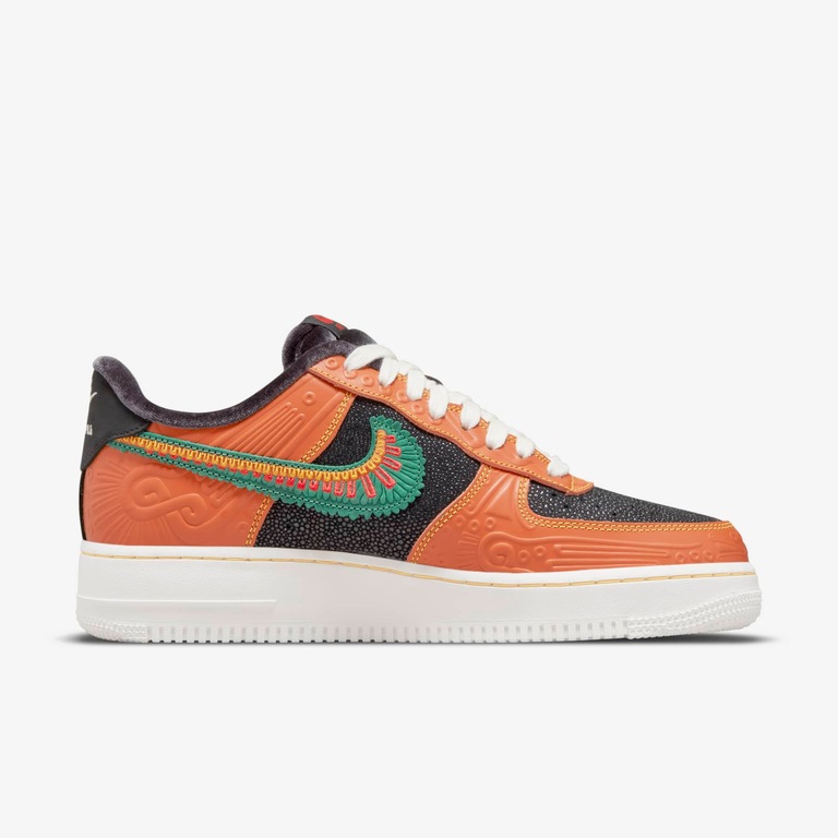 Tênis Nike Air Force 1 '07 LX Masculino - Foto 3