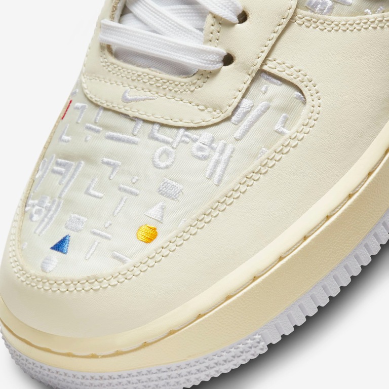 Tênis Nike Air Force 1 '07 LV8 Feminino - Foto 7