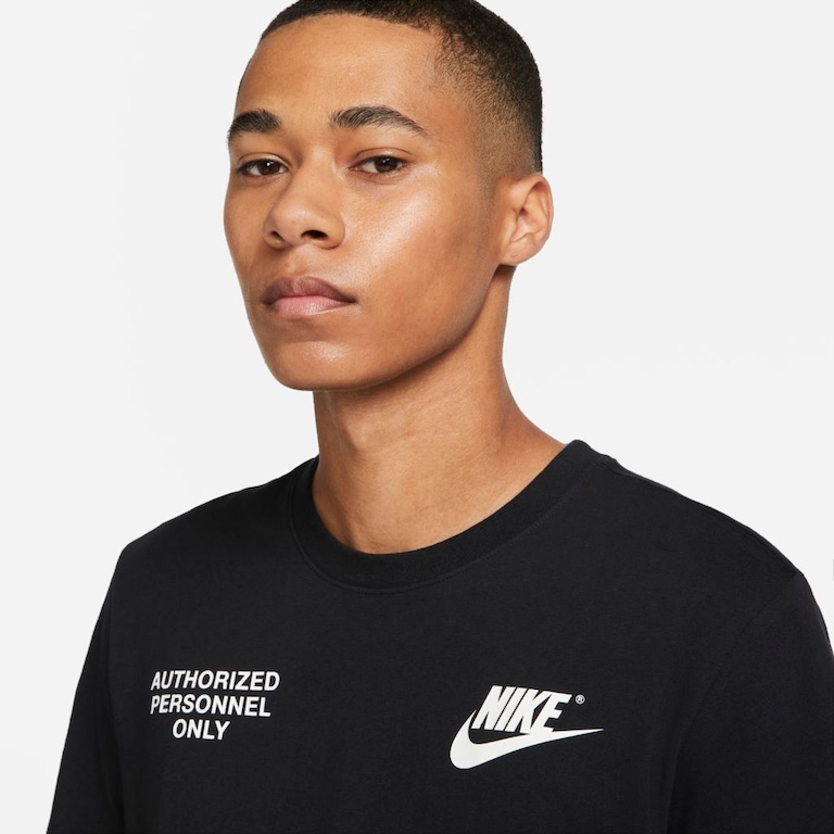 Camiseta Nike Sportswear Masculina - Foto 3