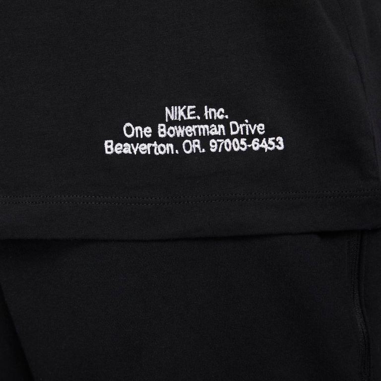 Camiseta Nike Sportswear Masculina - Foto 4