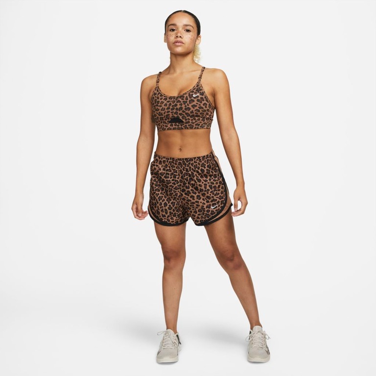 Shorts Nike Dri-FIT Tempo Feminino - Foto 7