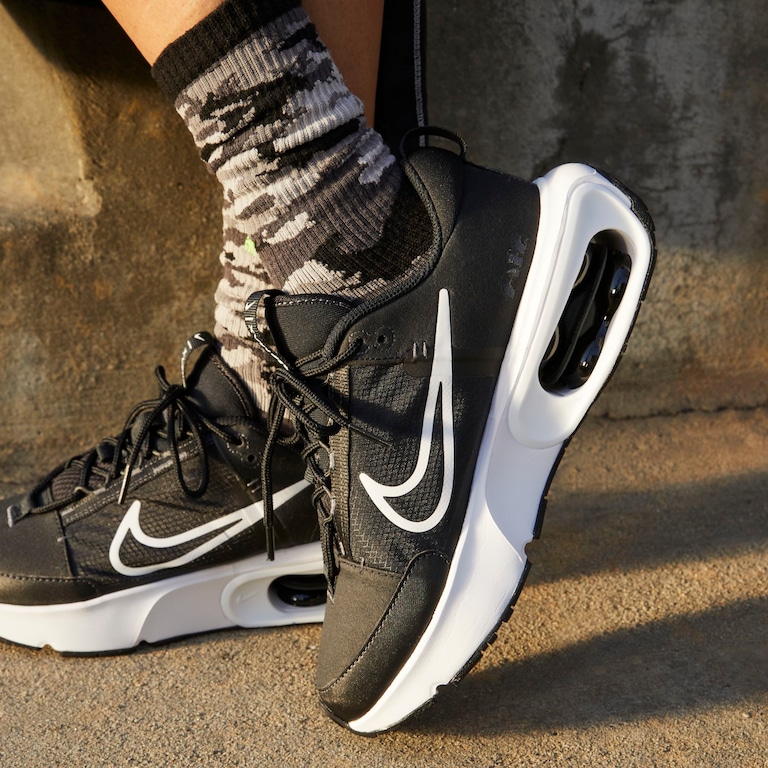 Tênis Nike Air Max INTRLK Feminino - Foto 2