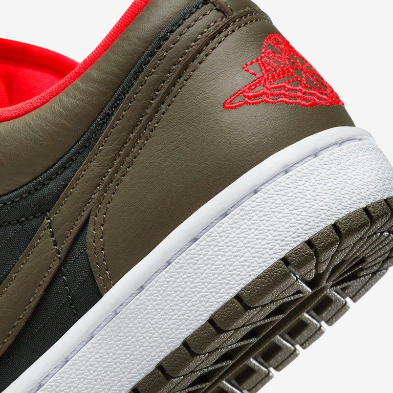 Tênis Air Jordan 1 Low SE Feminino - Foto 8