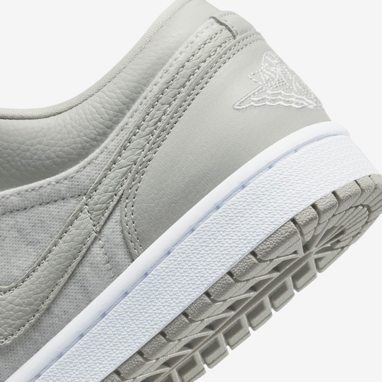 Tênis Air Jordan 1 Low SE Feminino - Foto 8