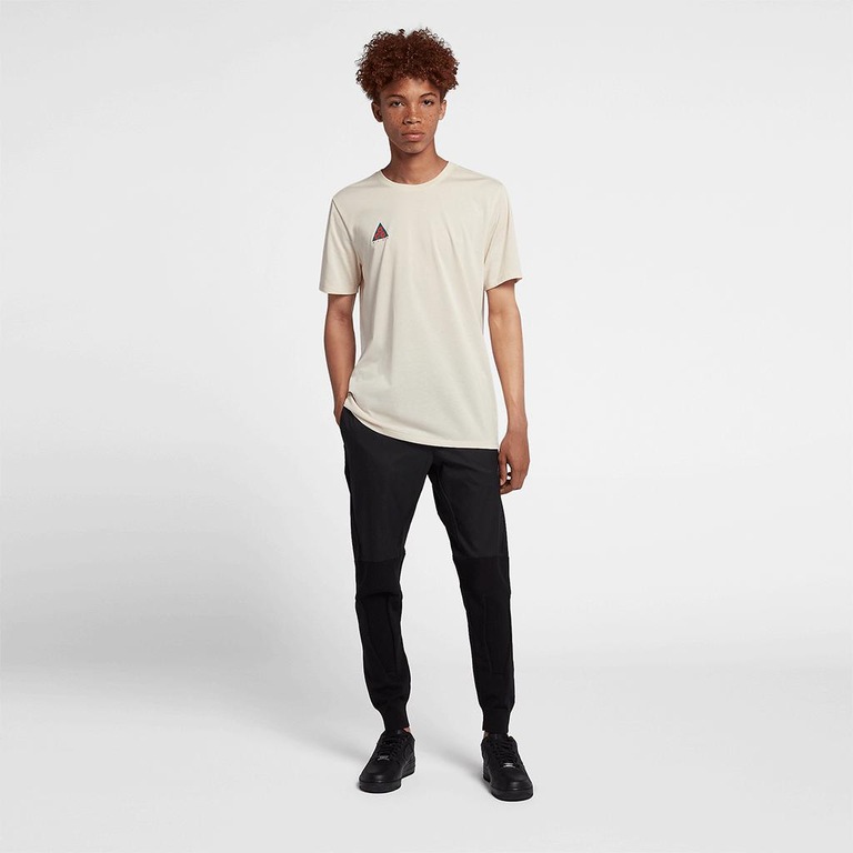 Camiseta Nike Sportswear ACG Masculina - Foto 4