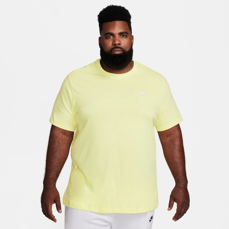 Camiseta Nike Sportswear Club Masculina - Foto 6