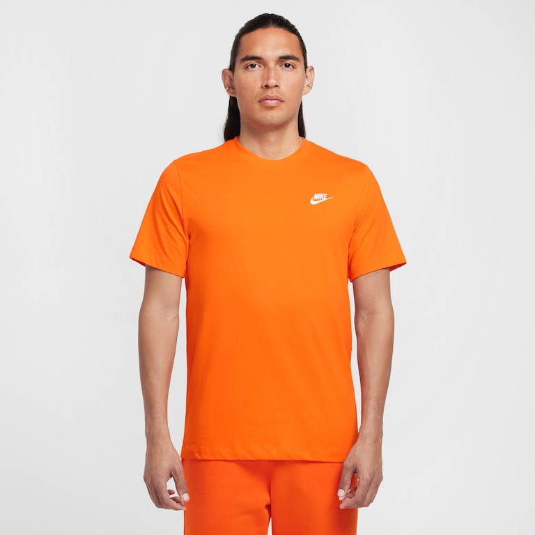 Camiseta Nike Sportswear Club Masculina - Foto 1