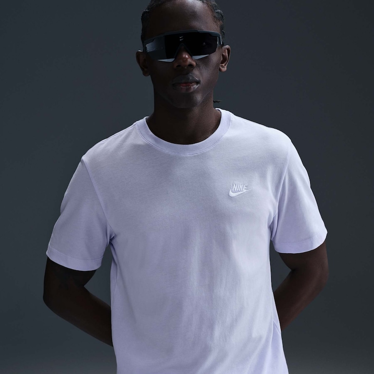 Camiseta Nike Sportswear Club Masculina - Foto 6