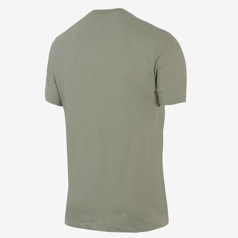 Camiseta Nike Sportswear Club Masculina - Foto 2