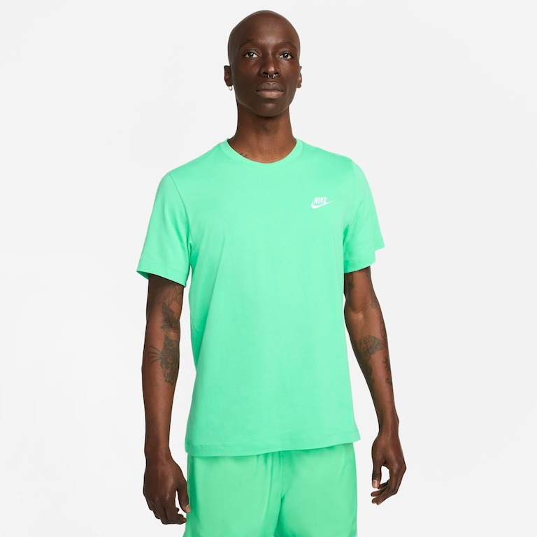 Camiseta Nike Sportswear Club Masculina - Foto 1