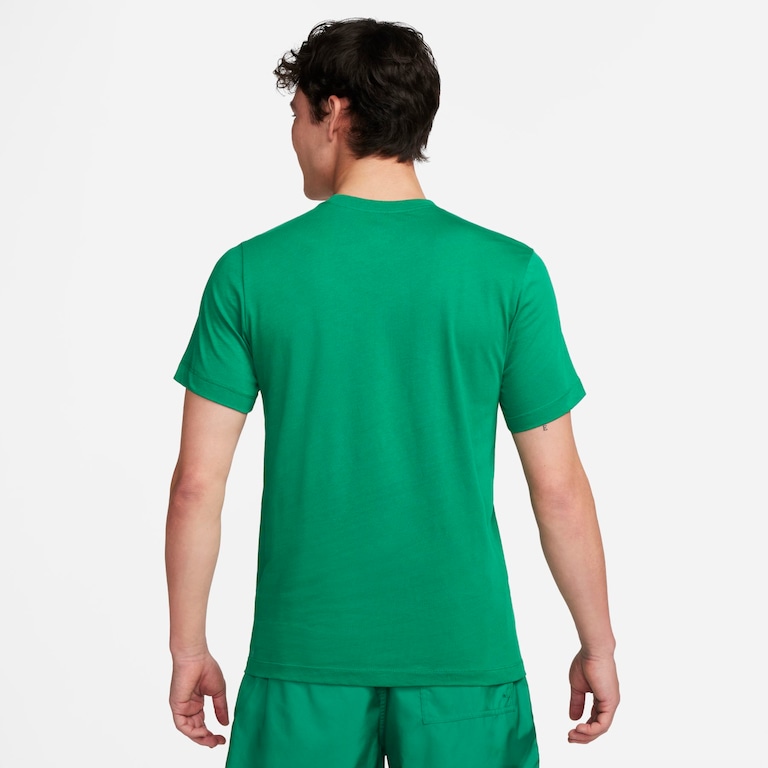 Camiseta Nike Sportswear Club Masculina - Foto 2