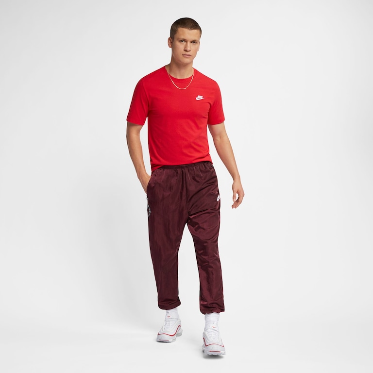 Camiseta Nike Sportswear Club Masculina - Foto 2