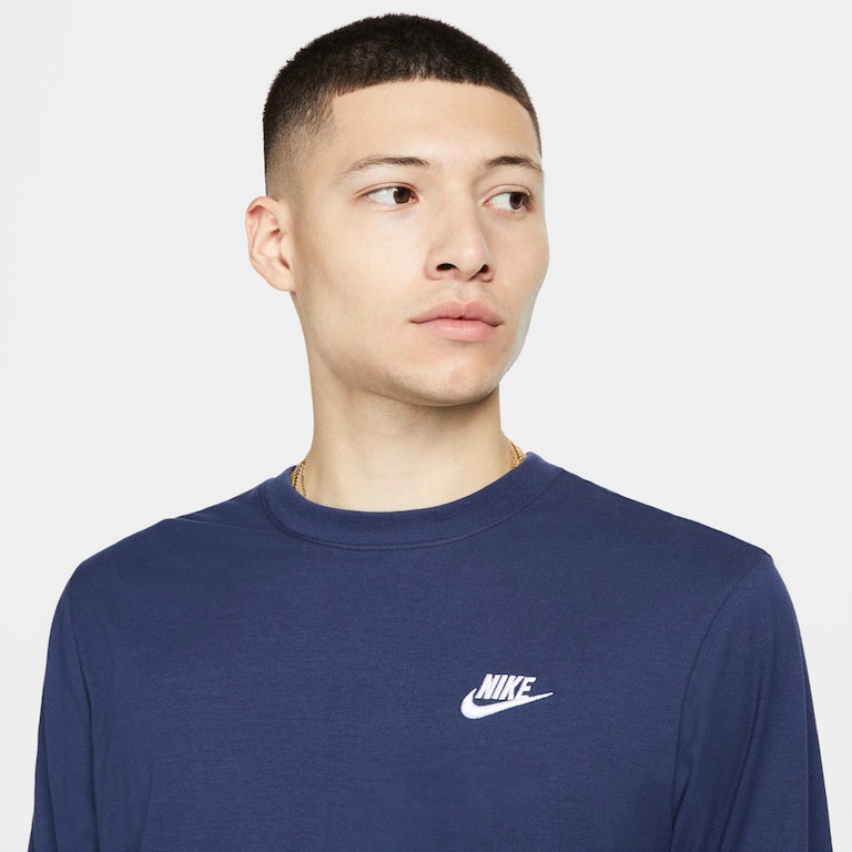 Camiseta Nike Sportswear Masculina - Foto 3