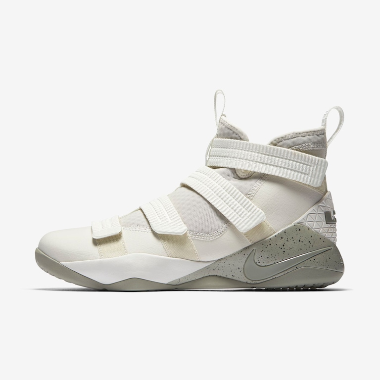 Tênis Nike Lebron Soldier XI SFG Masculino - Foto 1