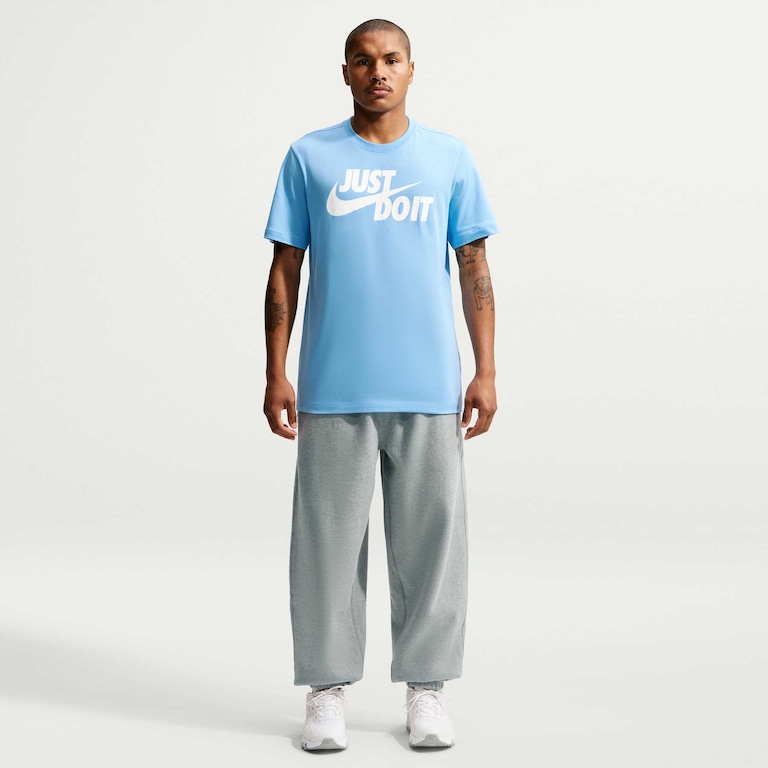 Camiseta Nike Sportswear JDI Masculina - Foto 4