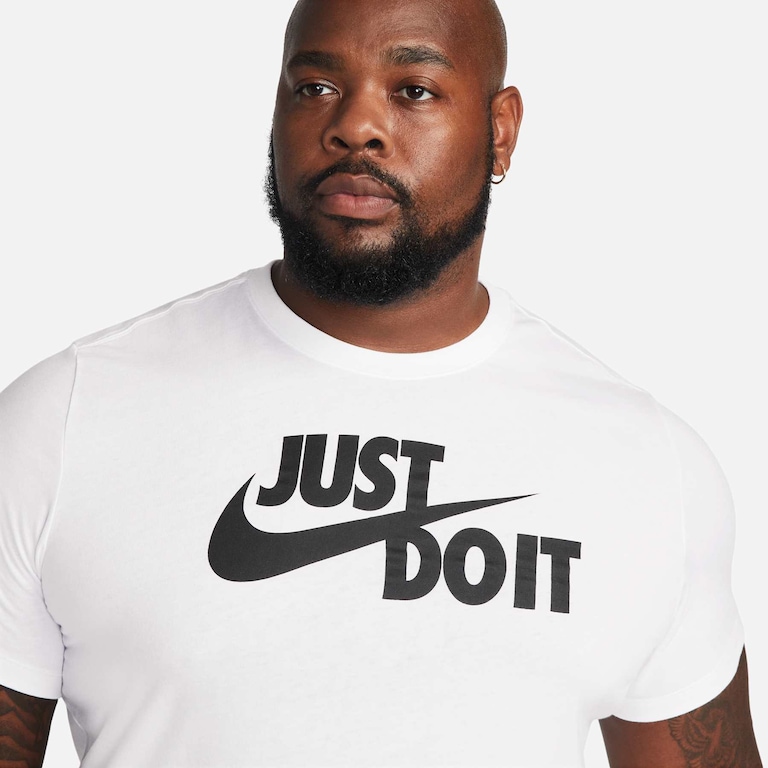 Camiseta Nike Sportswear JDI Masculina - Foto 9