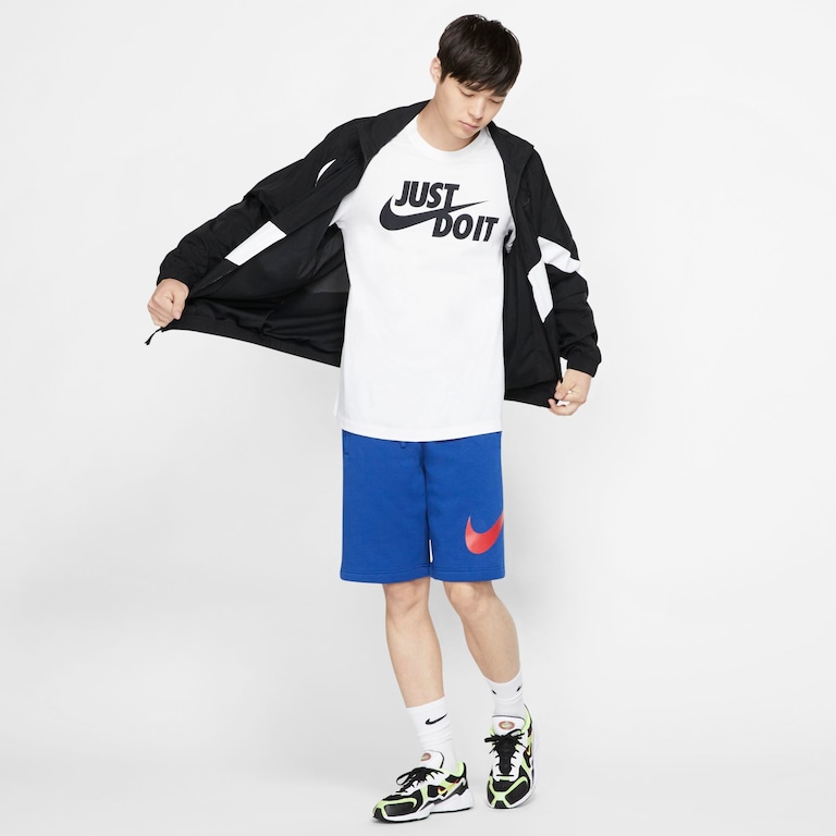 Camiseta Nike Sportswear JDI Masculina - Foto 4