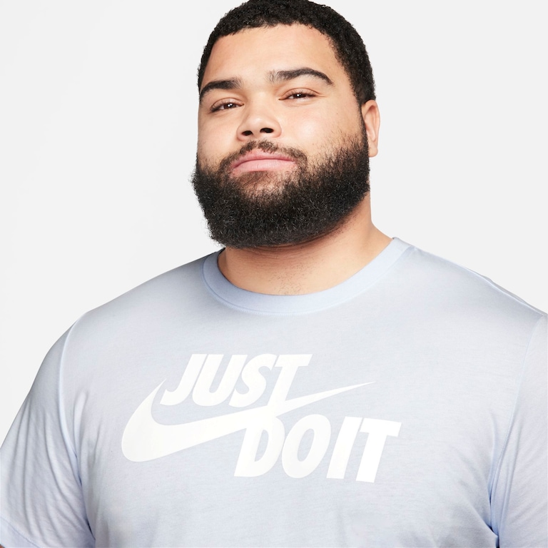 Camiseta Nike Sportswear JDI Masculina - Foto 7