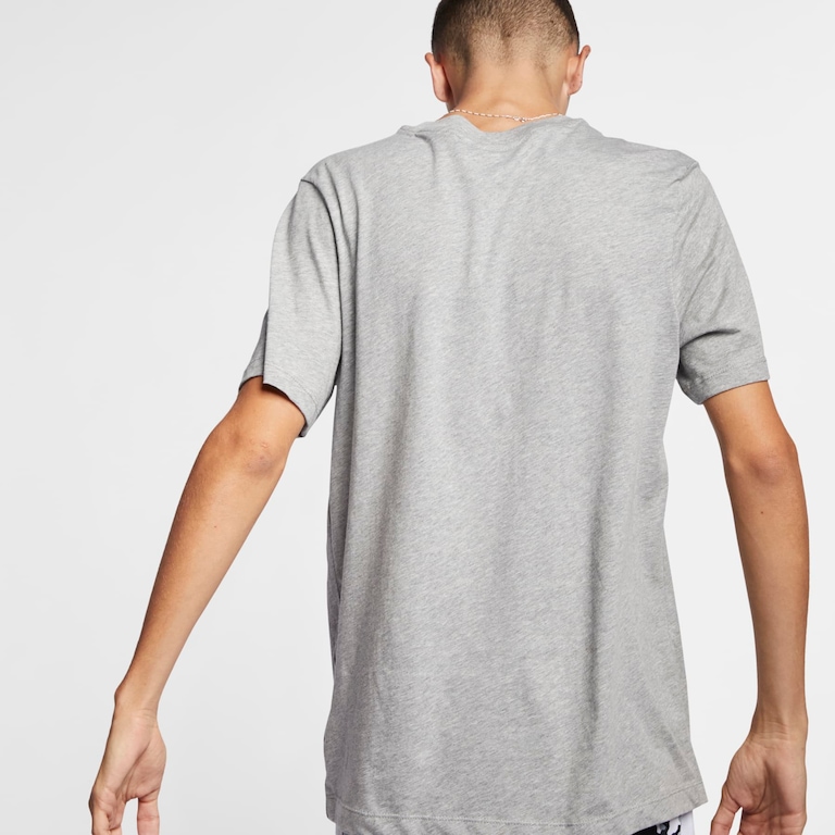 Camiseta Nike Sportswear Icon Futura Masculina - Foto 4