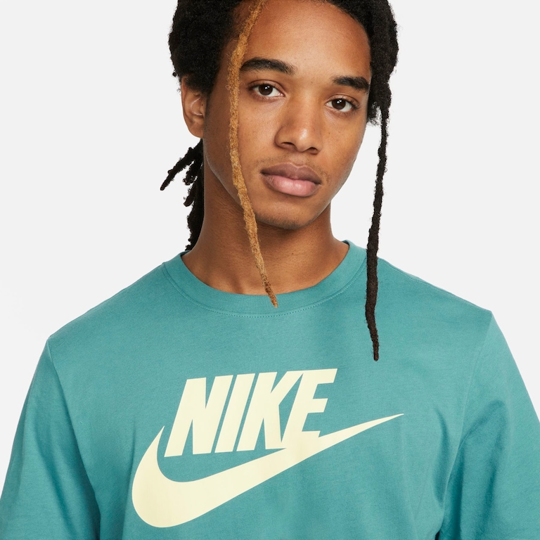 Camiseta Nike Sportswear Icon Futura Masculina - Foto 3