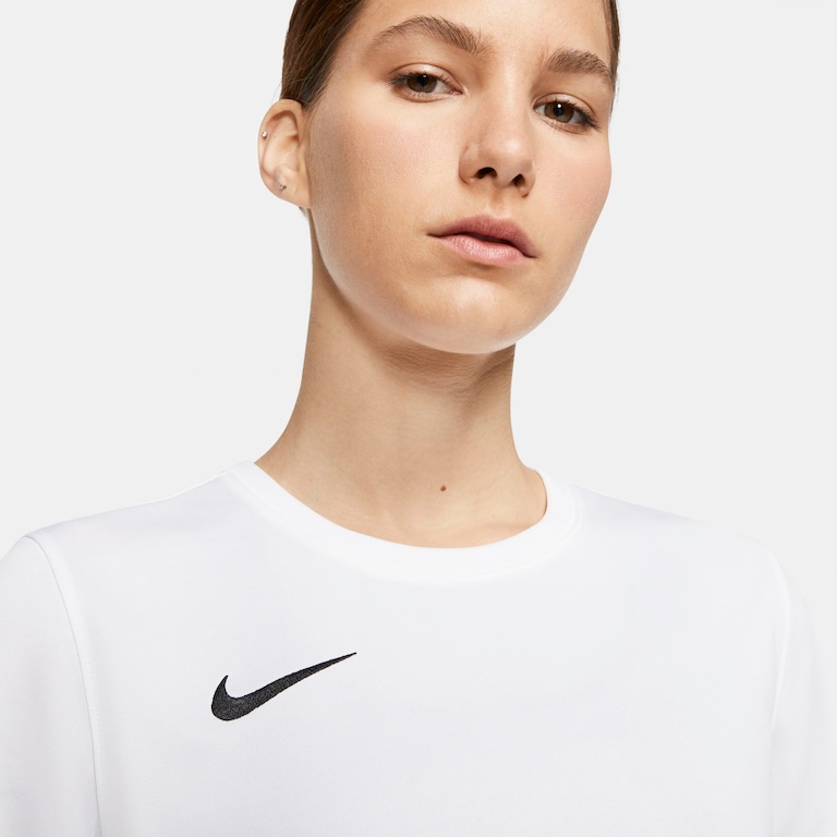 Camiseta Nike Dri-FIT Feminina - Foto 2