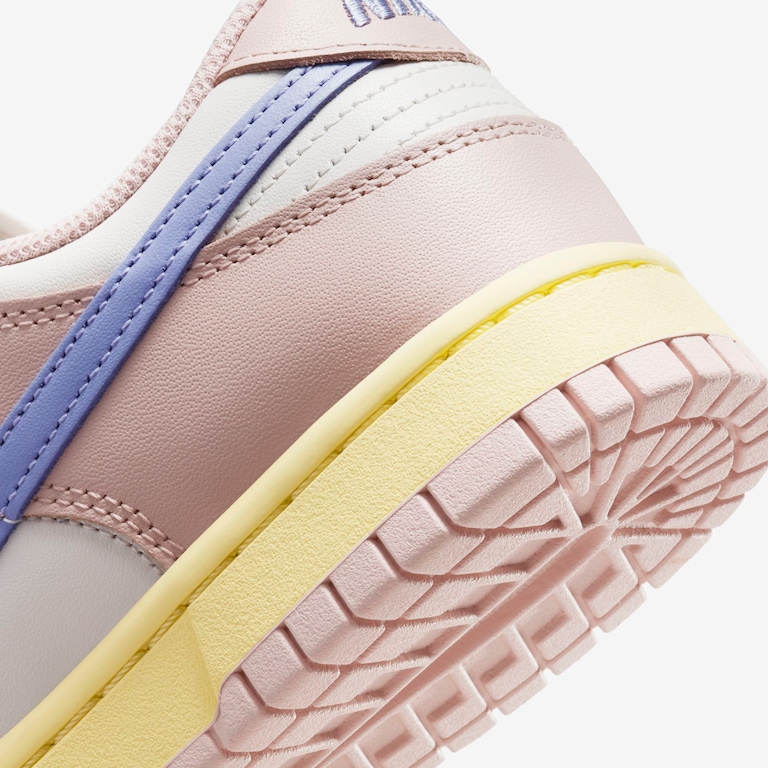 Tênis Nike Dunk Low Feminino - Foto 8