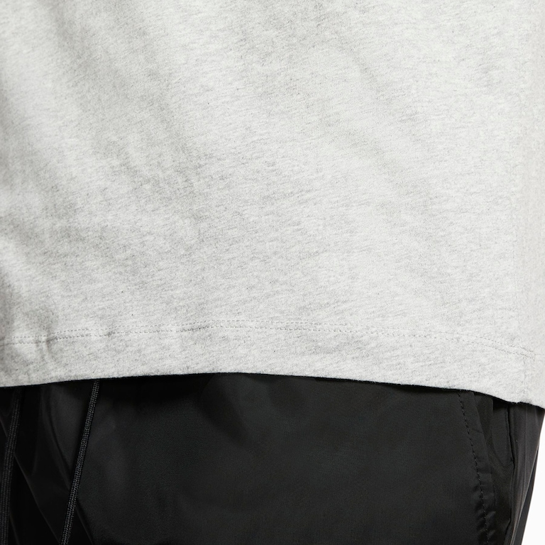 Camiseta Nike Sportswear Masculina - Foto 5
