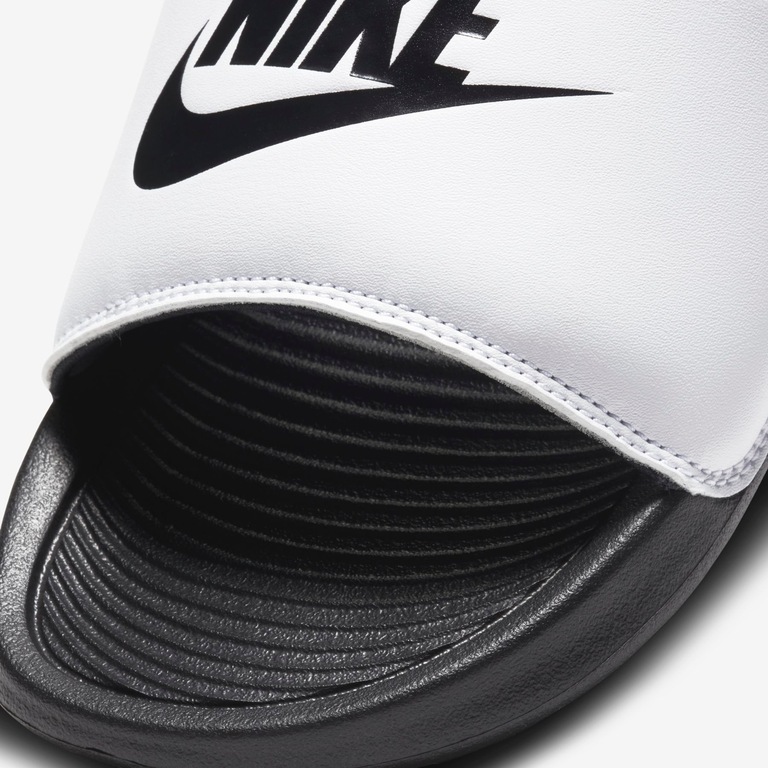 Chinelo Nike Victori One Feminino - Foto 5