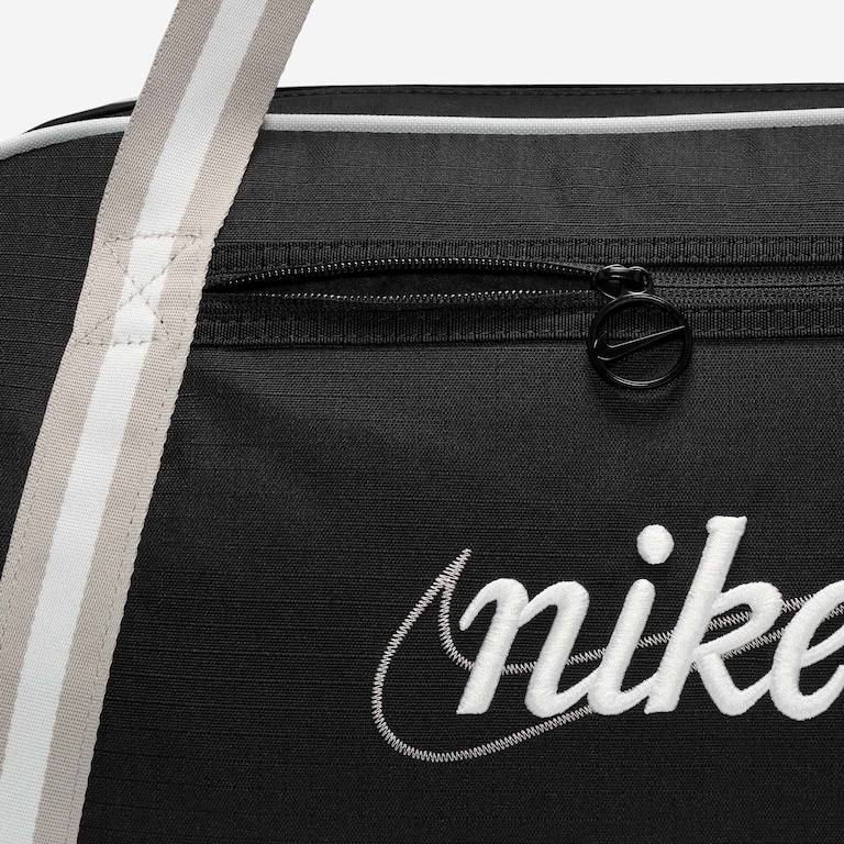 Bolsa Nike Gym Club Feminina - Foto 6
