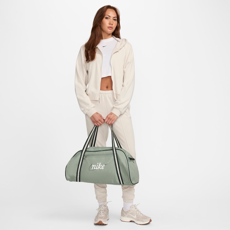 Bolsa Nike Gym Club Feminina - Foto 11