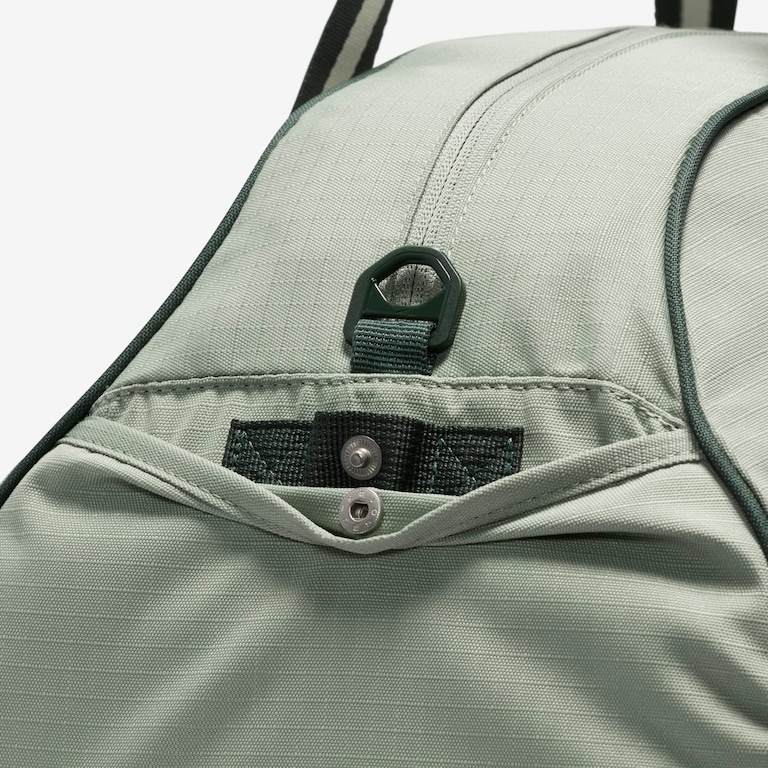 Bolsa Nike Gym Club Feminina - Foto 8