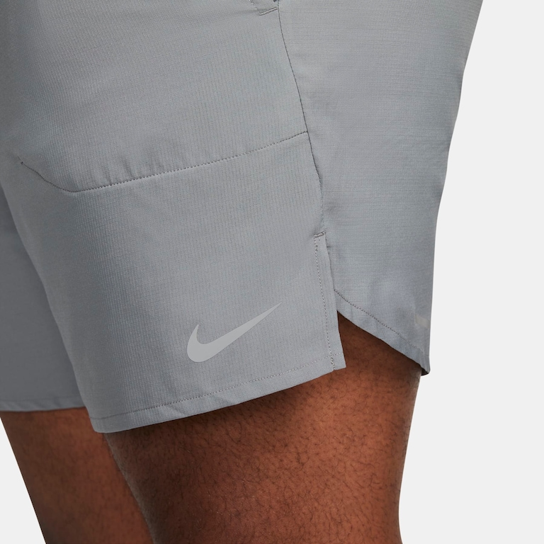 Shorts Nike Dri-FIT 7in Stride Masculino - Foto 12