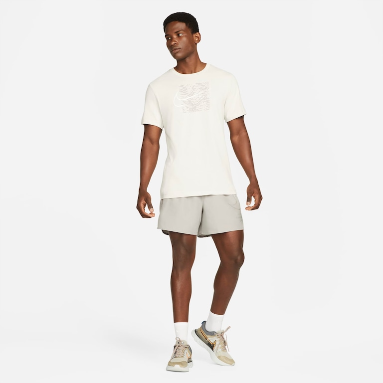 Shorts Nike Dri-FIT Run Division Challenger Masculino - Foto 7