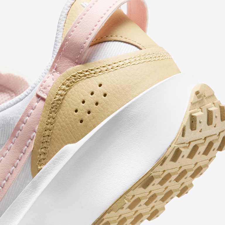 Tênis Nike Waffle Debut Feminino - Foto 8