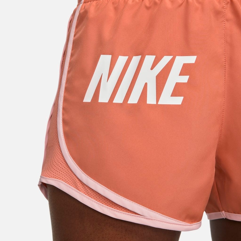Shorts Nike Dri-FIT Tempo Feminino - Foto 4