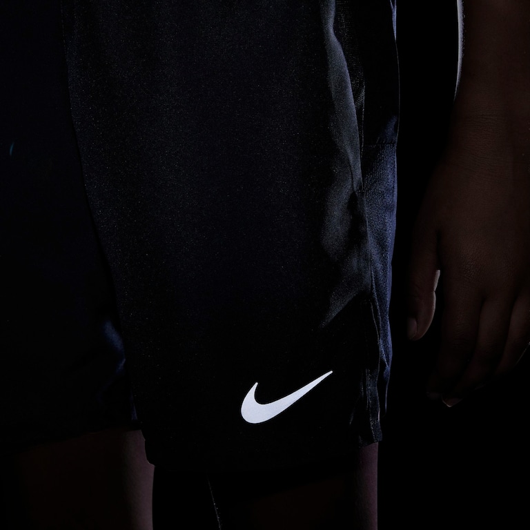 Shorts Nike Challenger Infantil - Foto 8