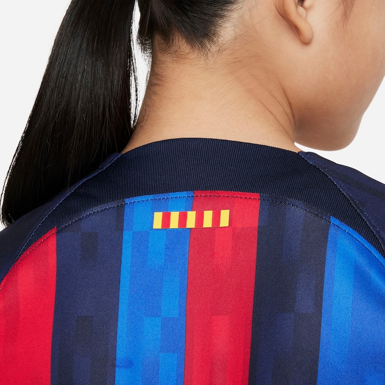 Camisa Nike Barcelona I 2022/2023 Torcedor Infantil - Foto 5
