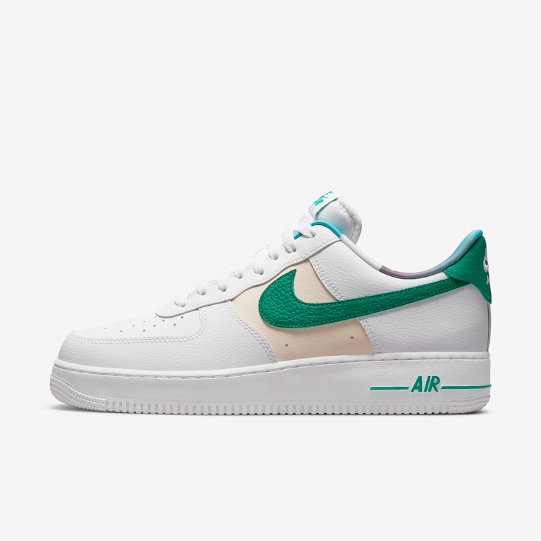 Tênis Nike Air Force 1 "07 LV8 EMB Masculino - Foto 1