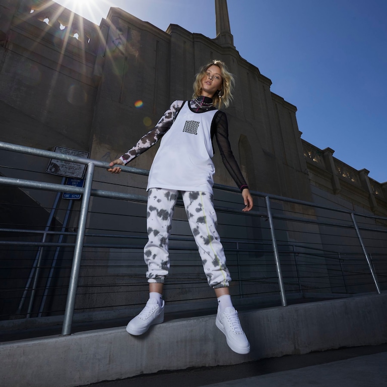 Tênis Nike Air Force 1 "07 SE Feminino - Foto 11