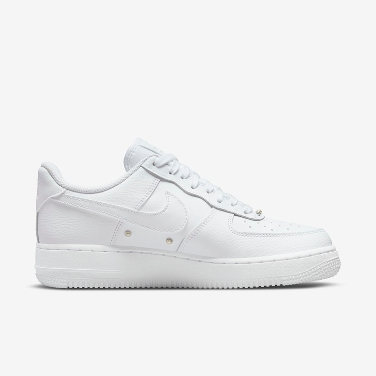 Tênis Nike Air Force 1 "07 SE Feminino - Foto 4