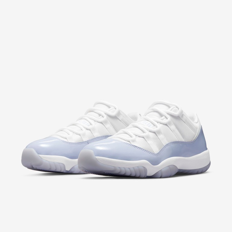 Tênis Air Jordan 11 Low Feminino - Foto 5