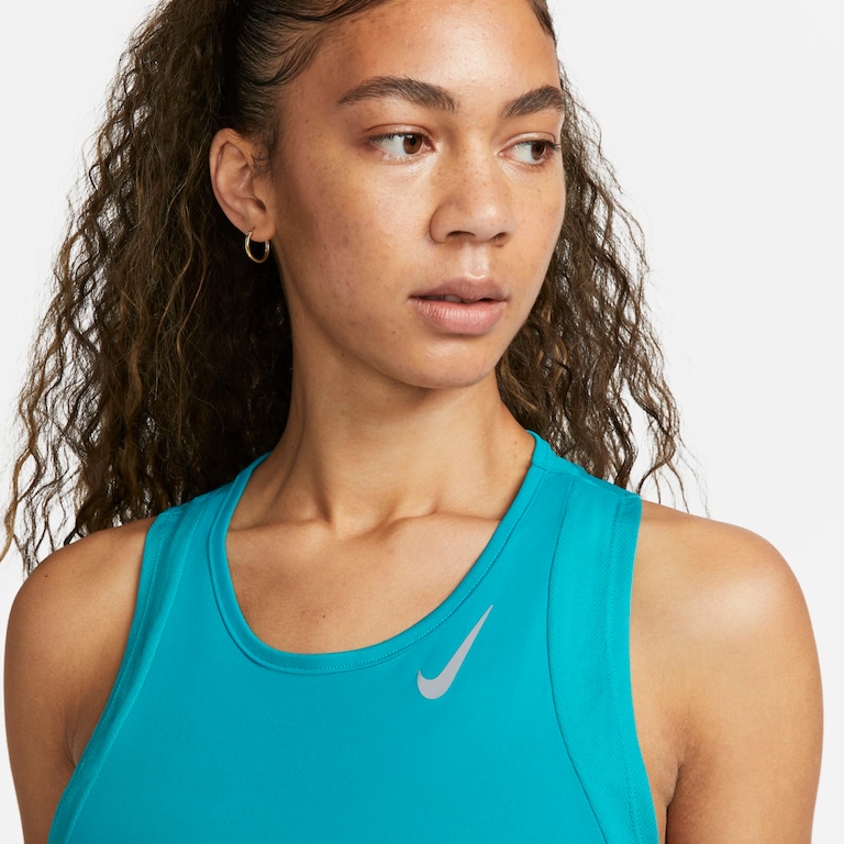 Regata Nike Dri-FIT Race Feminina - Foto 4